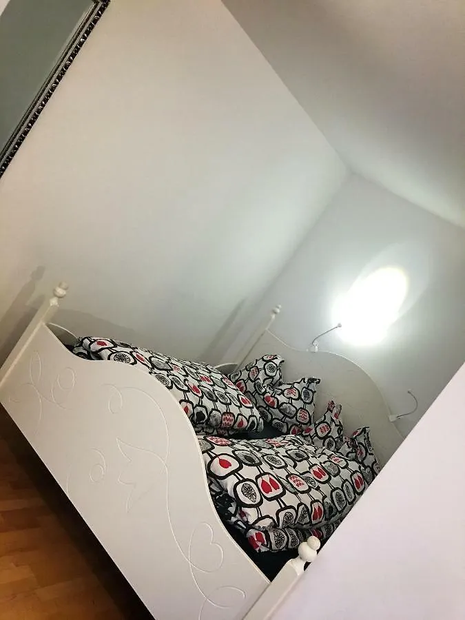 Near Central Station With Quiet Terrace Apartment Vienna Austria